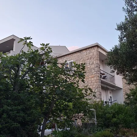 Za 2 Uz Apartmán