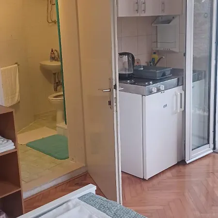 Za 2 Uz Makarska