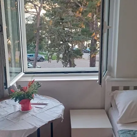 Za 2 Uz * Makarska